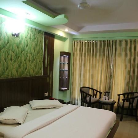 Hotel Grand Plaza New Delhi Exterior photo